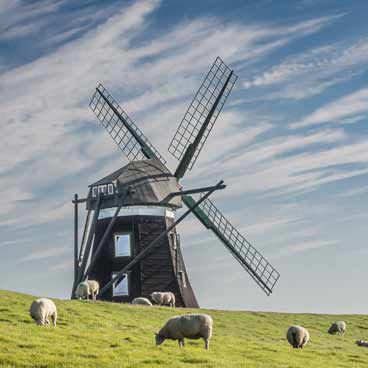 Die Nordermühle auf Nordseeinsel Pellworm.